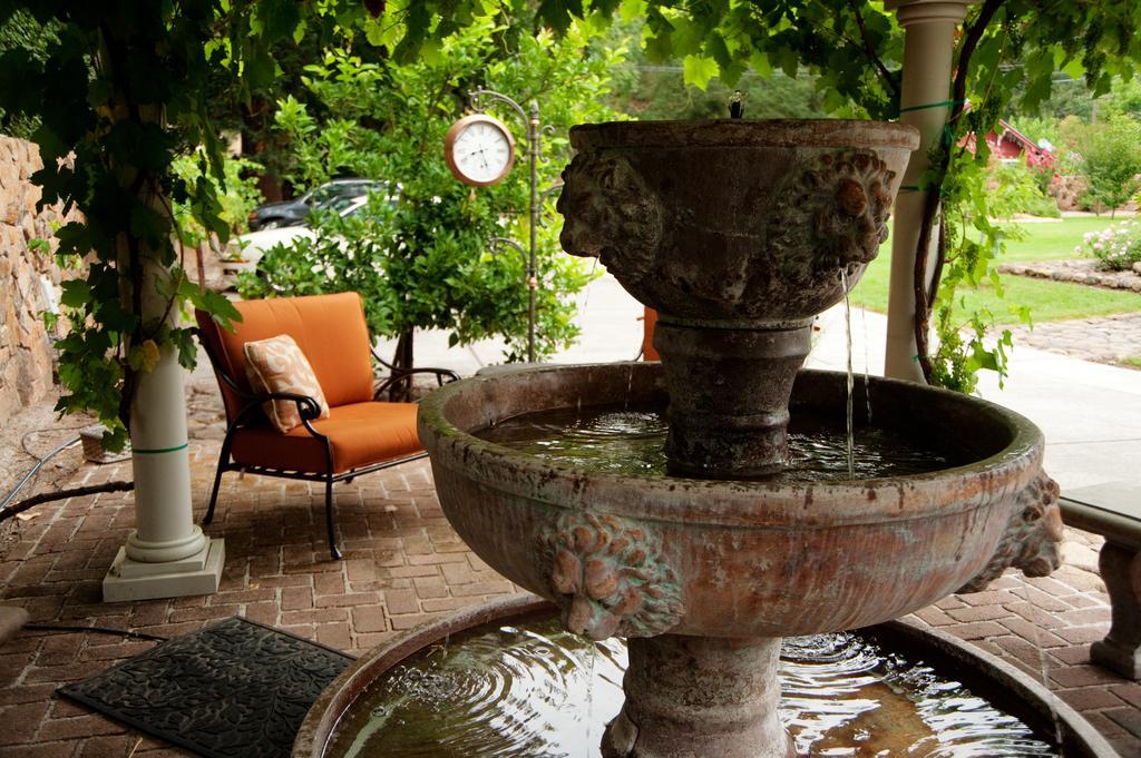 Spanish Villa Inn ست. هيلينا المظهر الخارجي الصورة